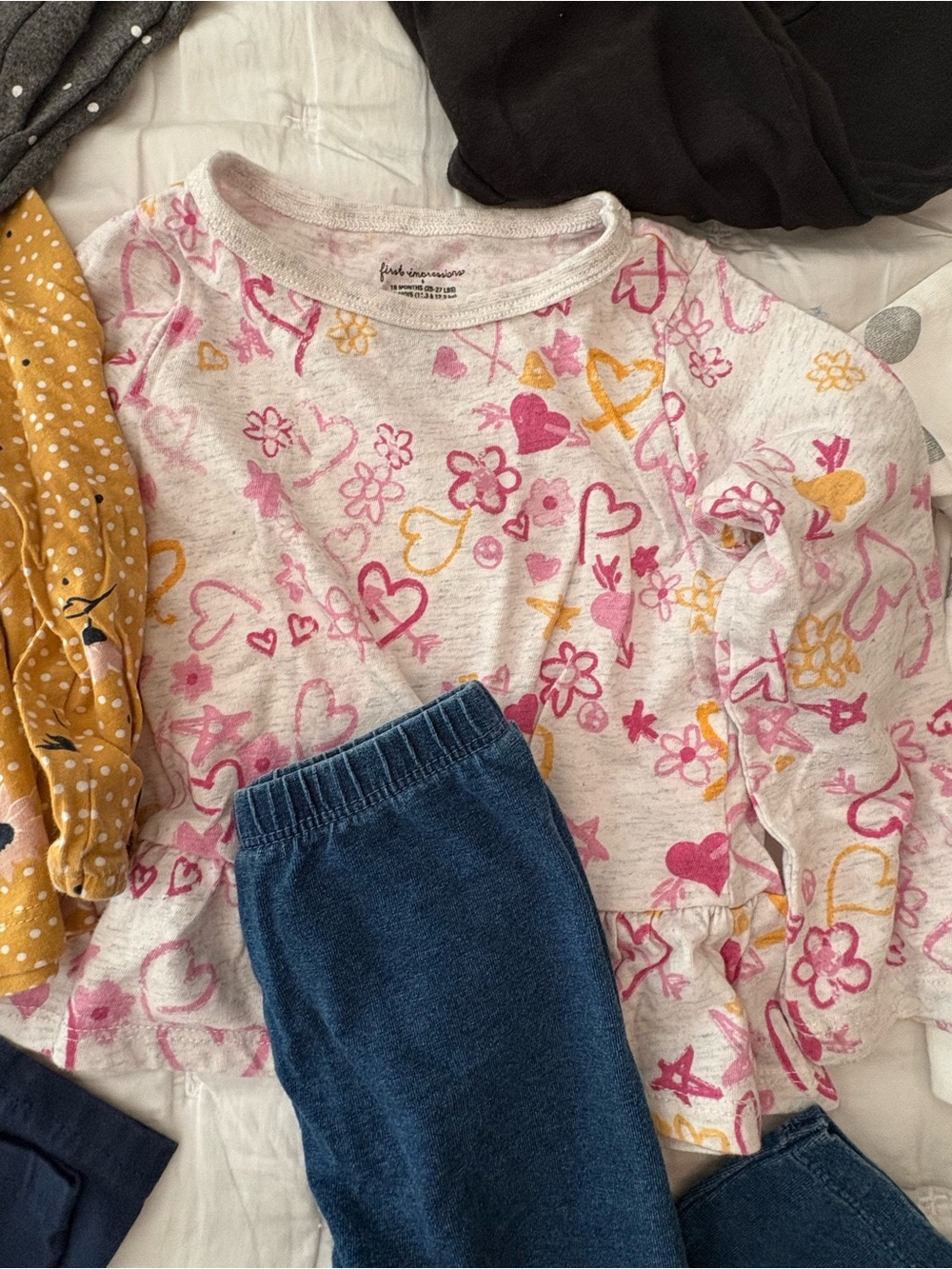 18-month girl's bundle - Picture 8 of 9